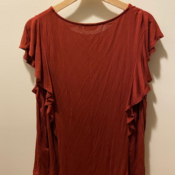 NWOT - Apt. 9 Stylish Ruffle Work Top! - Picture 2 of 5